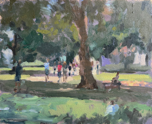 Strolling and picnicking, Russell Square