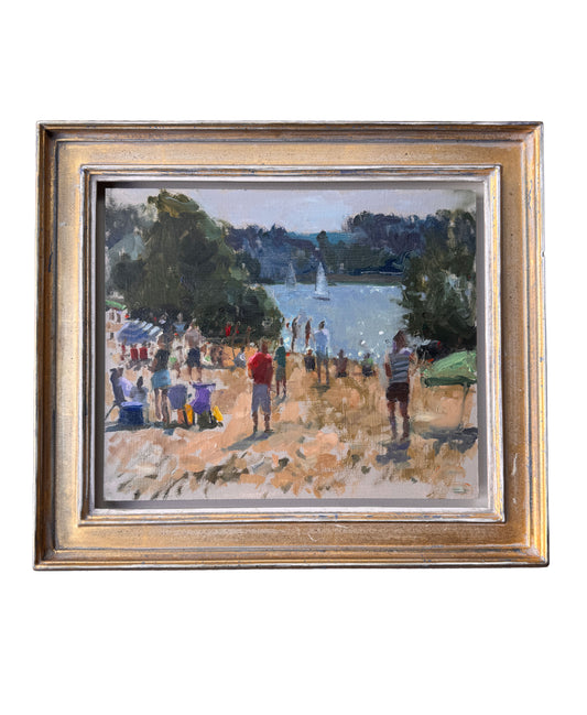 Sun brings out the crowds, Frensham Ponds